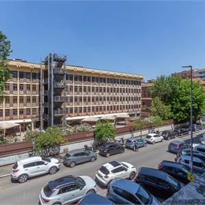 Porzione di Casa In Affitto a Roma